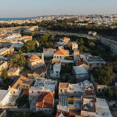 Odysseus Luxury House *