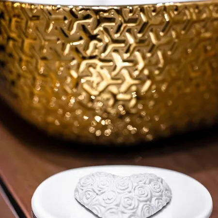 Odysseus Luxury House *