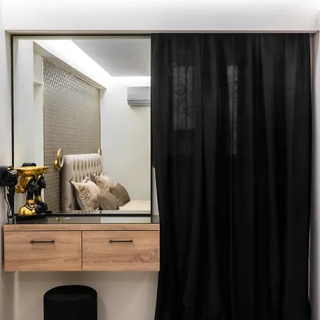 Odysseus Luxury House בית נופש *
